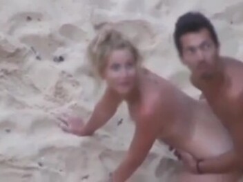 Voyeur Public Porn - voyeur caught couple fucking in public